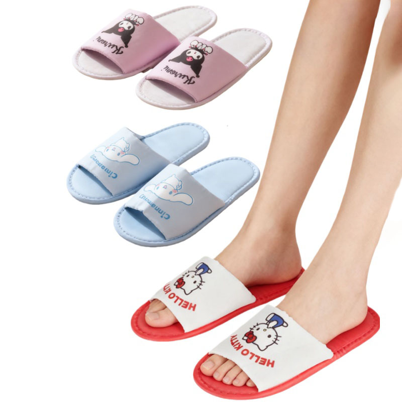 Bathroom Home Visit - 1 paar originele Sanrio-slipper met een